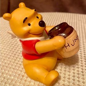 Winnie-the-Pooh Disney collectible figurine 1996